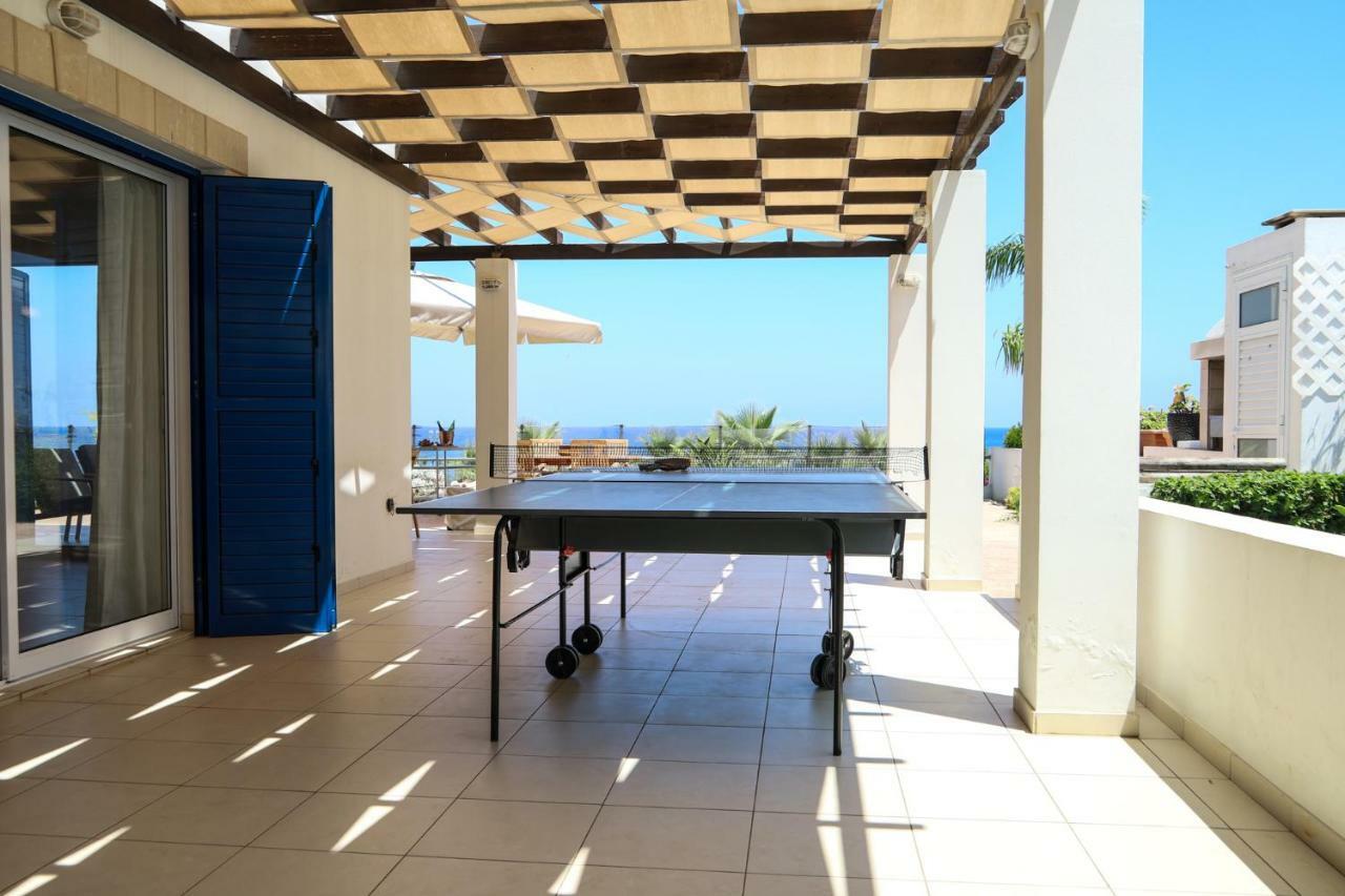 Phaedrus Living: Seaside Luxury Villa Anafi Paralímni Extérieur photo